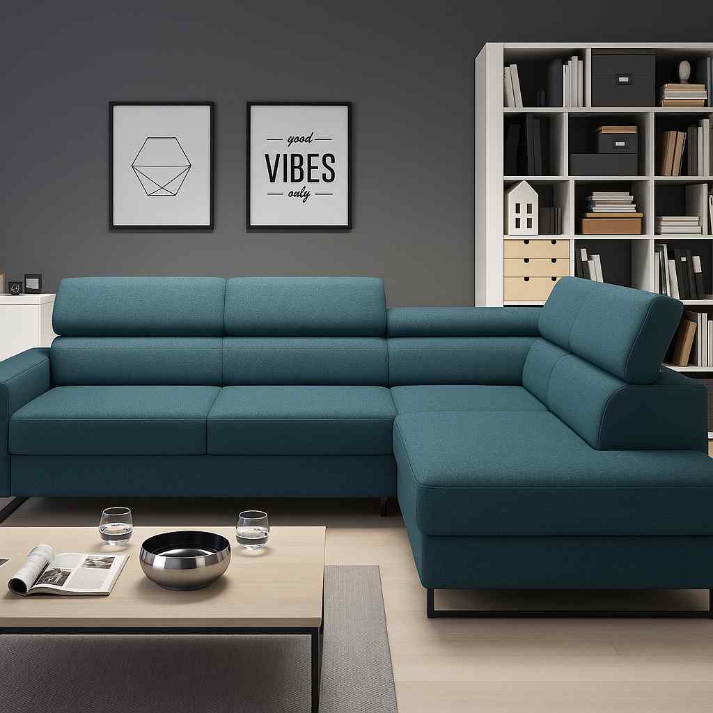 Niebiesko-zielona narożna sofa z regulowanymi zagłówkami w nowoczesnym salonie.